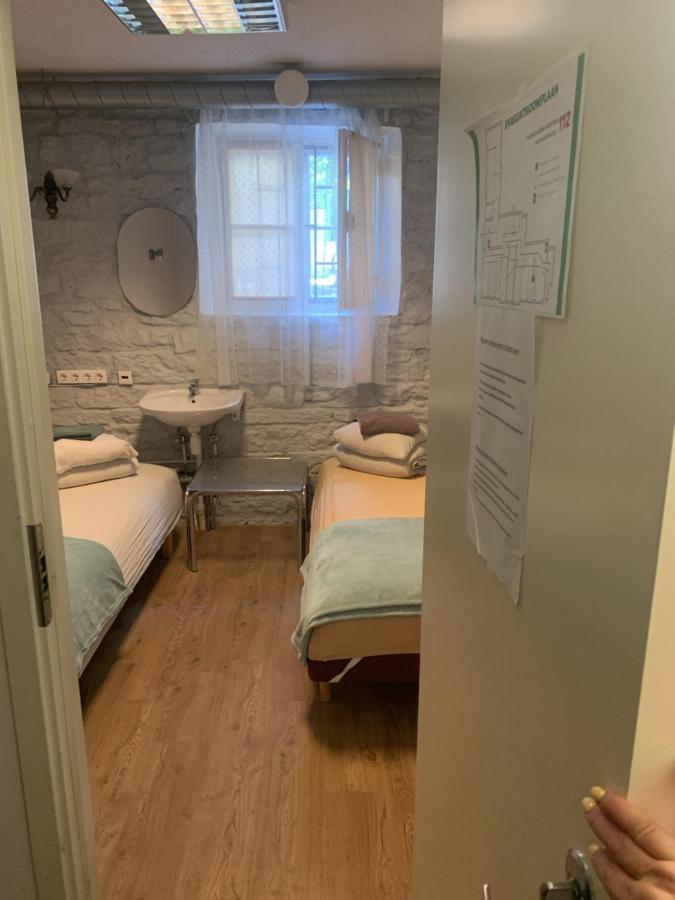Sueda Hostel Tallinn Buitenkant foto