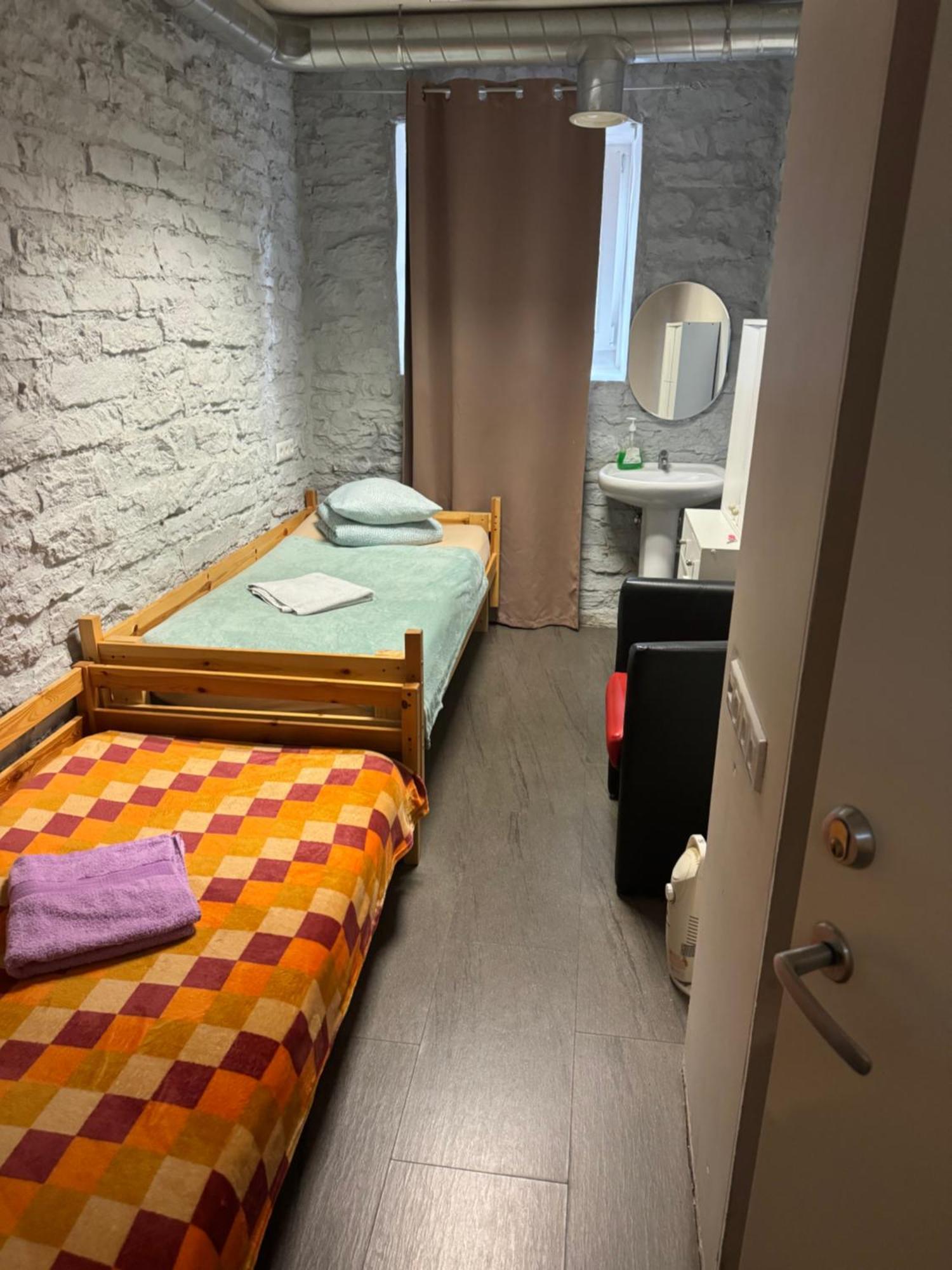 Sueda Hostel Tallinn Buitenkant foto